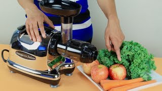 Omega J8006 Juicer Review  Omega J8006 Nutrition Center Review [upl. by Hayward]