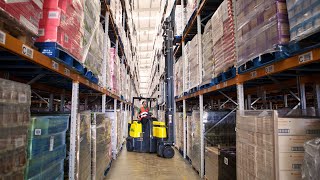 Combilift  Aislemaster Articulated Narrow Aisle Telescopic forks  Increase Warehouse Storage [upl. by Schriever]